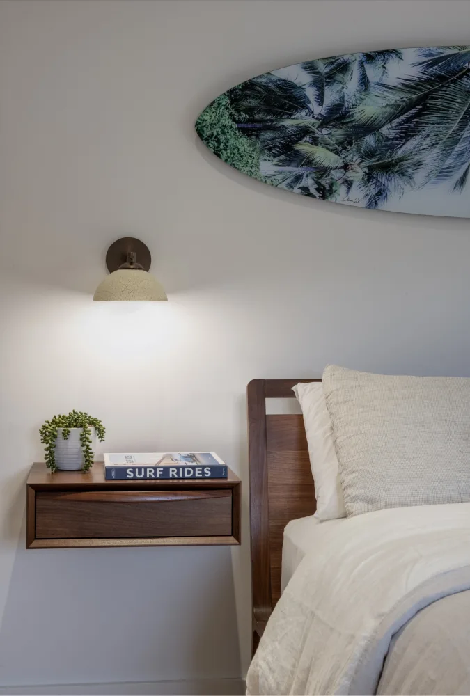 jla-nantucket-tom-nevers-bedroom.jpg