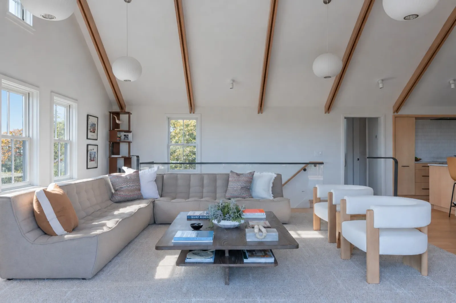 jla-nantucket-tom_nevers-family-room.jpg