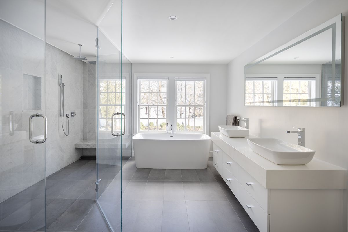 master bathroom© Jacob Lilley Architects Wellesley, MA